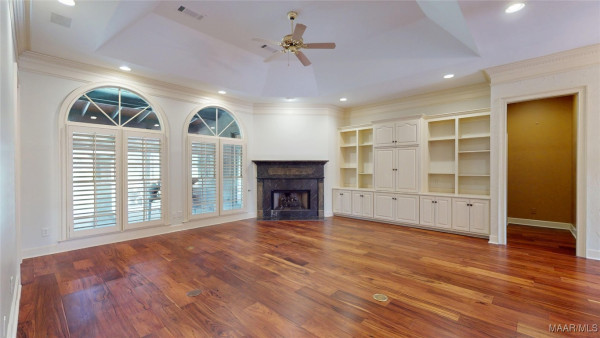 9836 Wyncrest Circle