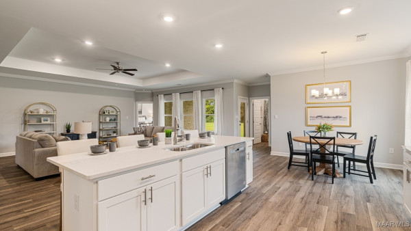 6511 Firefly Lane