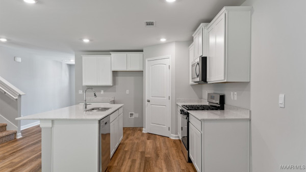 5954 Cunningham Trail