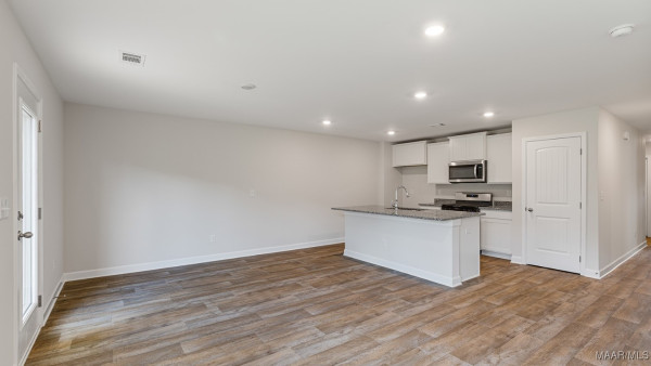 5958 Cunningham Trail