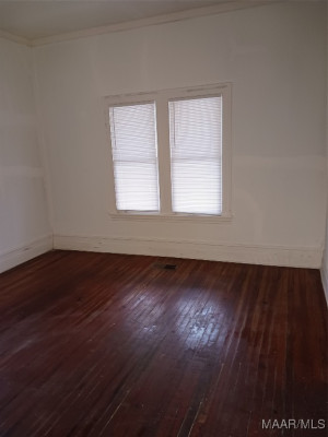 1813 W 3rd Street
