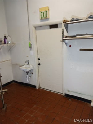 1813 W 3rd Street