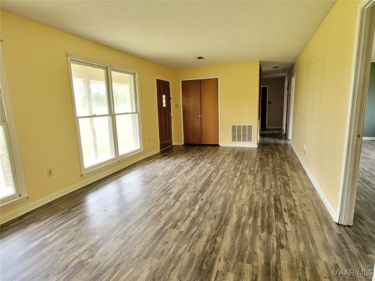 2225 Dexter Road