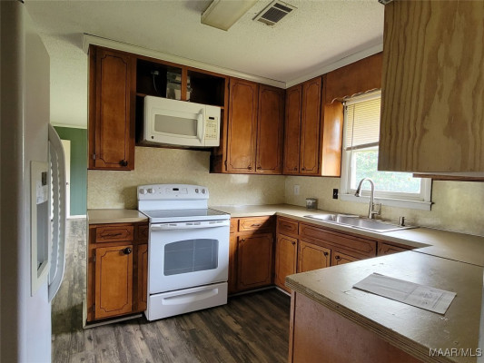 2225 Dexter Road