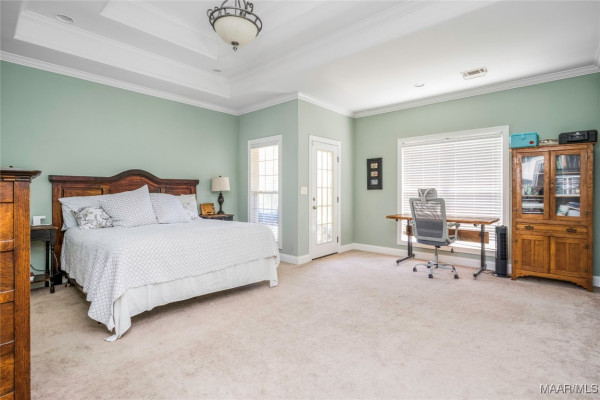 6 FAIRWAY Drive