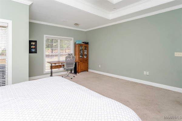 6 FAIRWAY Drive
