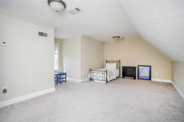 6 FAIRWAY Drive