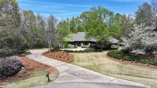 107 Cherokee Drive