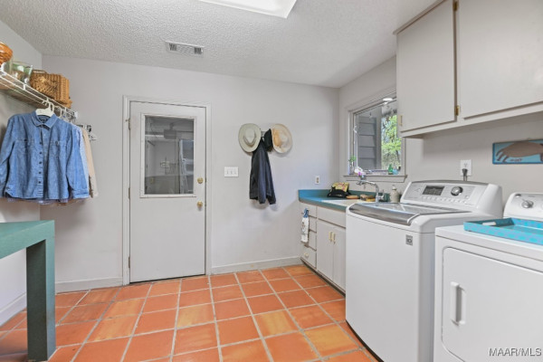 107 Cherokee Drive