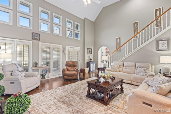 417 Oak Ridge Drive