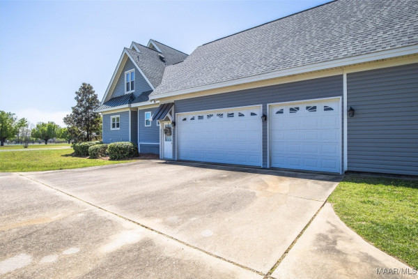 417 Oak Ridge Drive