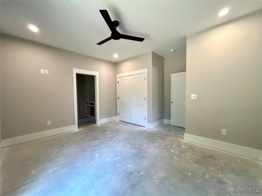 1150 Southern Hills Drive