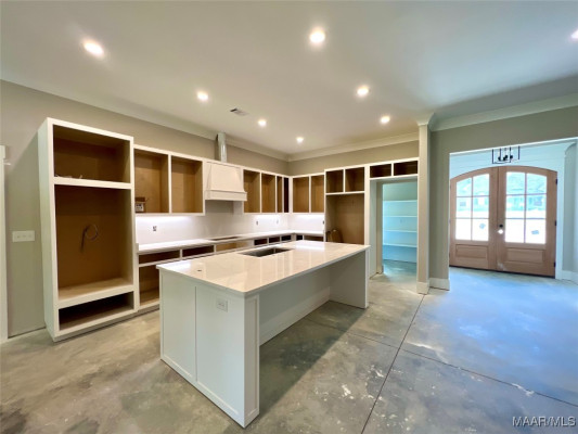 1150 Southern Hills Drive