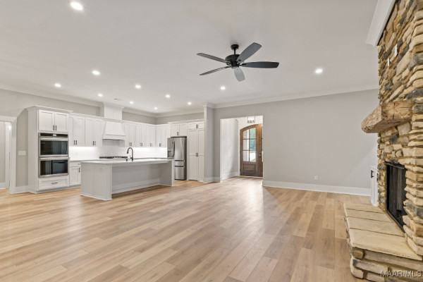 1150 Southern Hills Drive