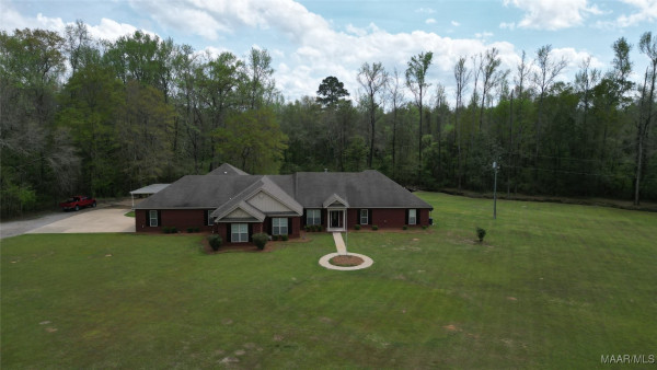 6157 Highway 143 .