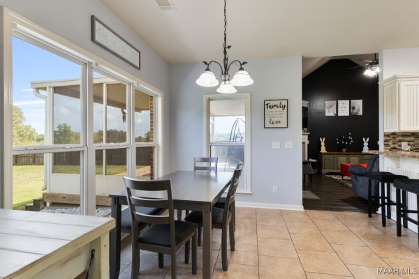 1712 Honeysuckle Ridge Drive