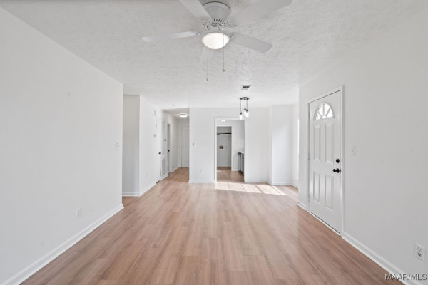 4344 Hillside Oaks .