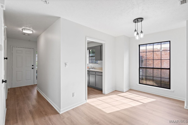 4344 Hillside Oaks .