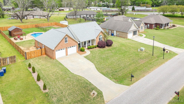 64 Curlee Way