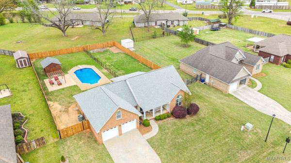 64 Curlee Way