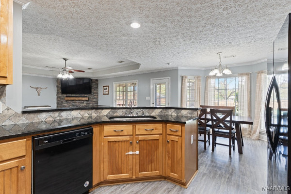 64 Curlee Way