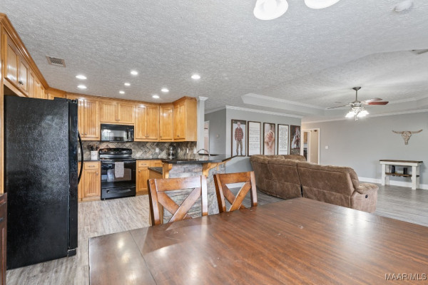 64 Curlee Way