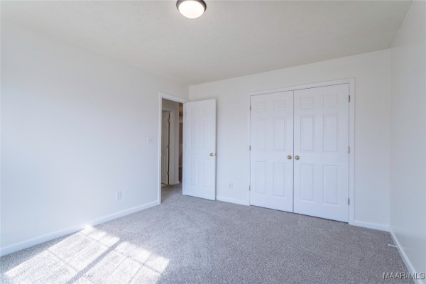 516 Moorfield Lane