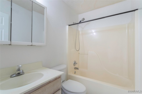 516 Moorfield Lane