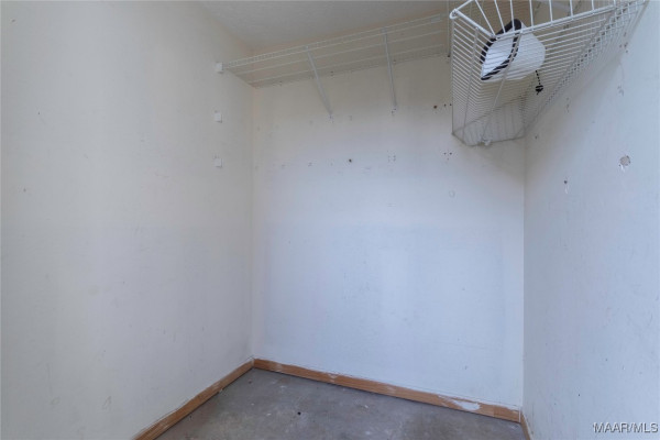 516 Moorfield Lane