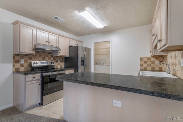516 Moorfield Lane