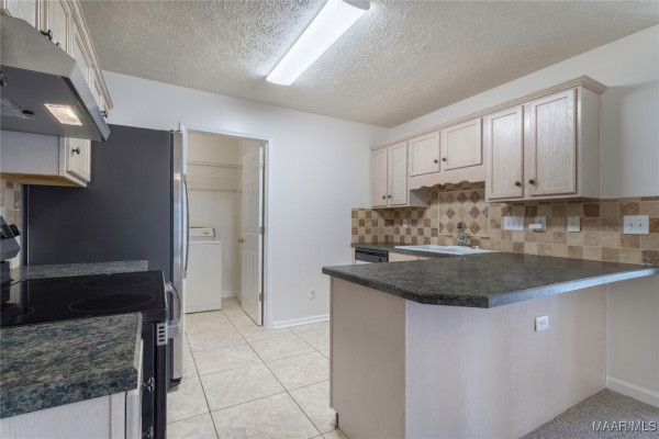 516 Moorfield Lane