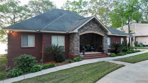 989 Shoal Creek Drive