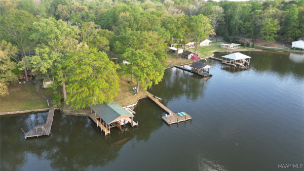 989 Shoal Creek Drive