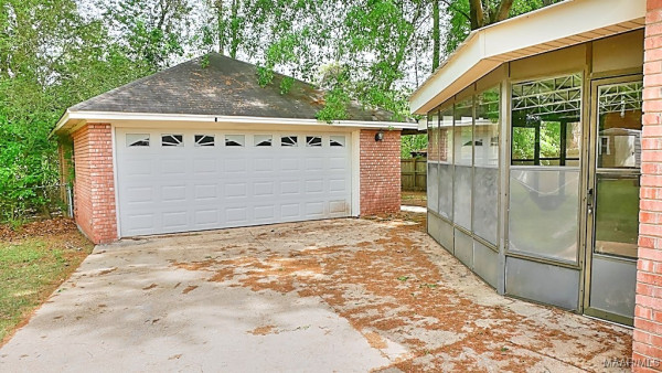 1064 Countryside Lane