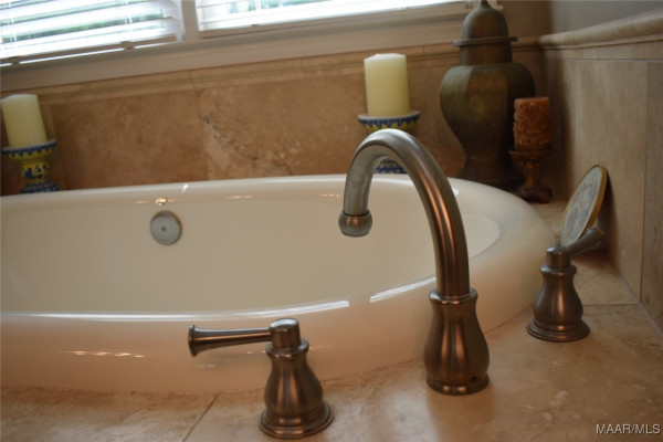 8109 MOSSY OAK Drive