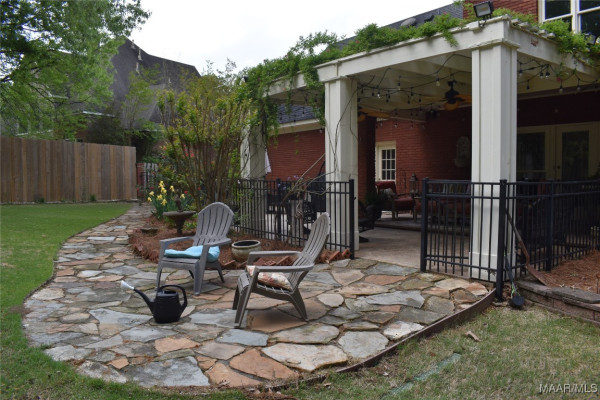 8109 MOSSY OAK Drive