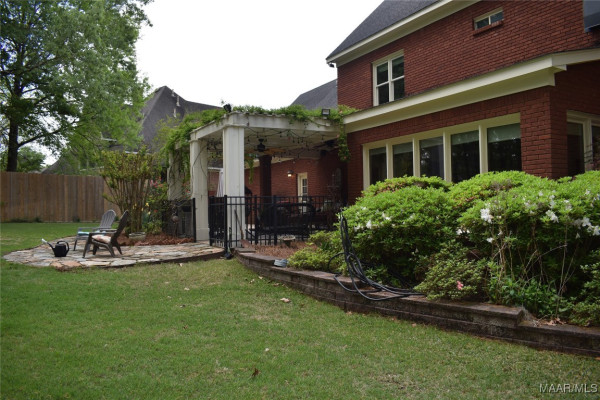 8109 MOSSY OAK Drive