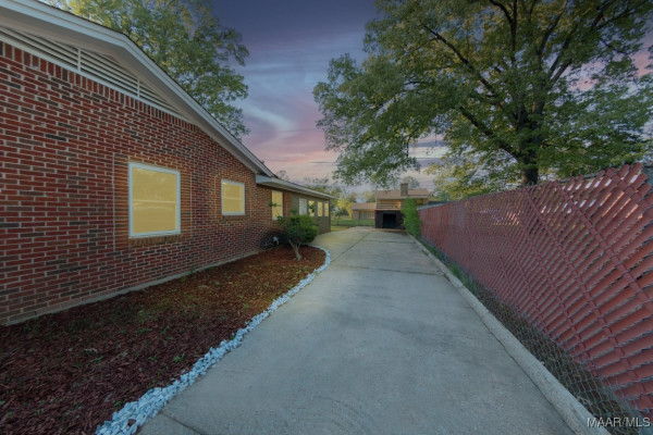 316 Cullen Street
