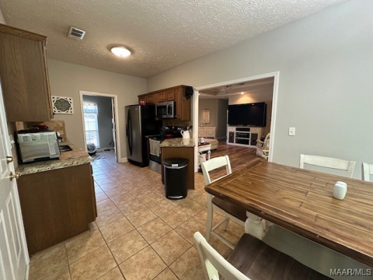 1518 WHITE CLOUD Drive