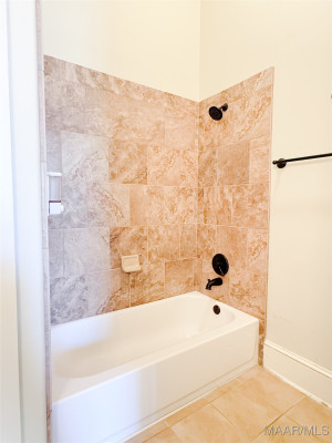 3420 OAK GROVE Circle