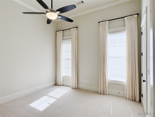 3420 OAK GROVE Circle