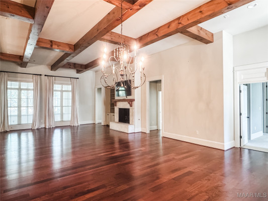 3420 OAK GROVE Circle