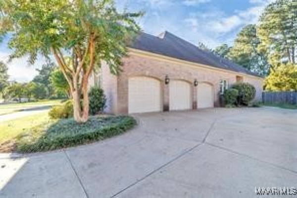 7257 Brisbane Place
