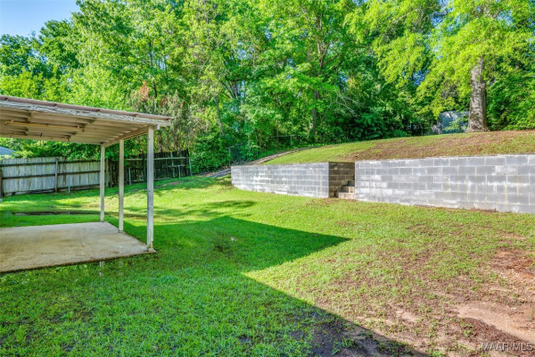 1104 Beechdale Road