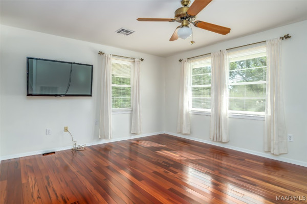 1104 Beechdale Road