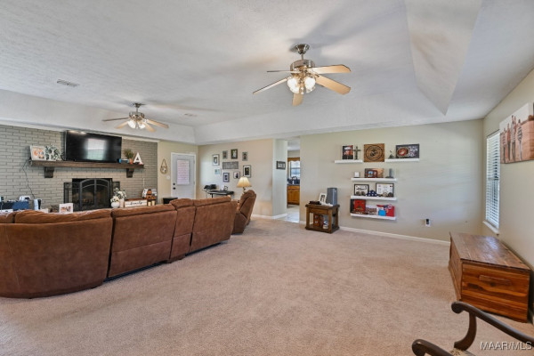 347 BELLVIEW Drive