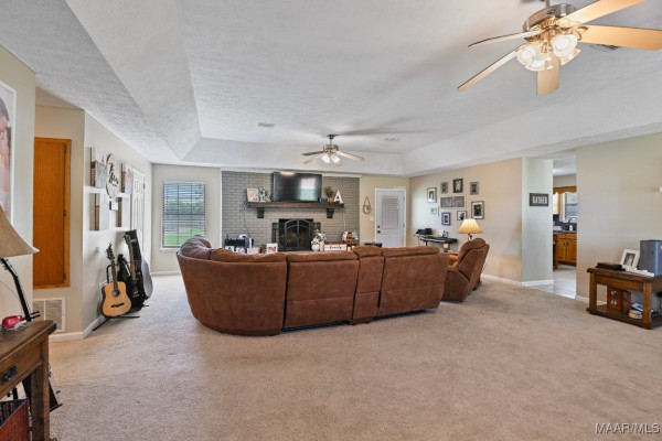 347 BELLVIEW Drive
