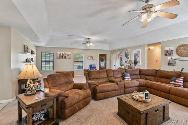 347 BELLVIEW Drive