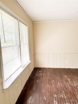 1246 E AUDUBON Road