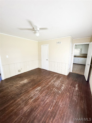 1246 E AUDUBON Road